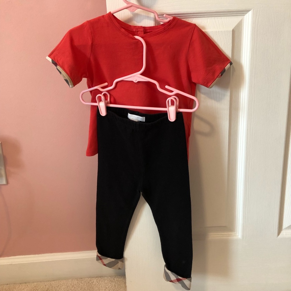 Burberry outfit - t-shirt and legging. Size 2Y.